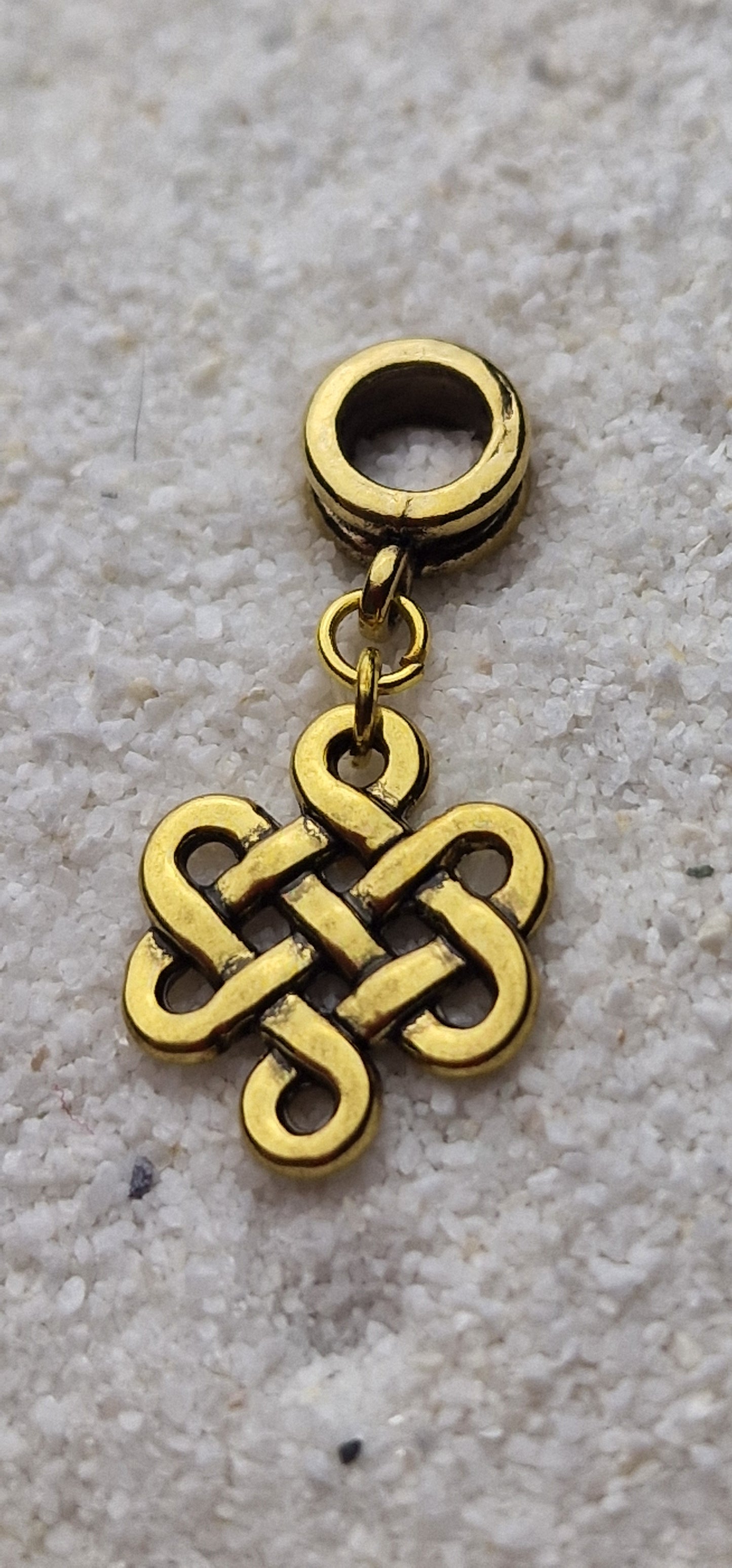 NORDIC KNOT Metall Dreadschmuck / Dreadring / Dread Charm / Flecht Perle und Anhänger mit kleinem Keltenknoten