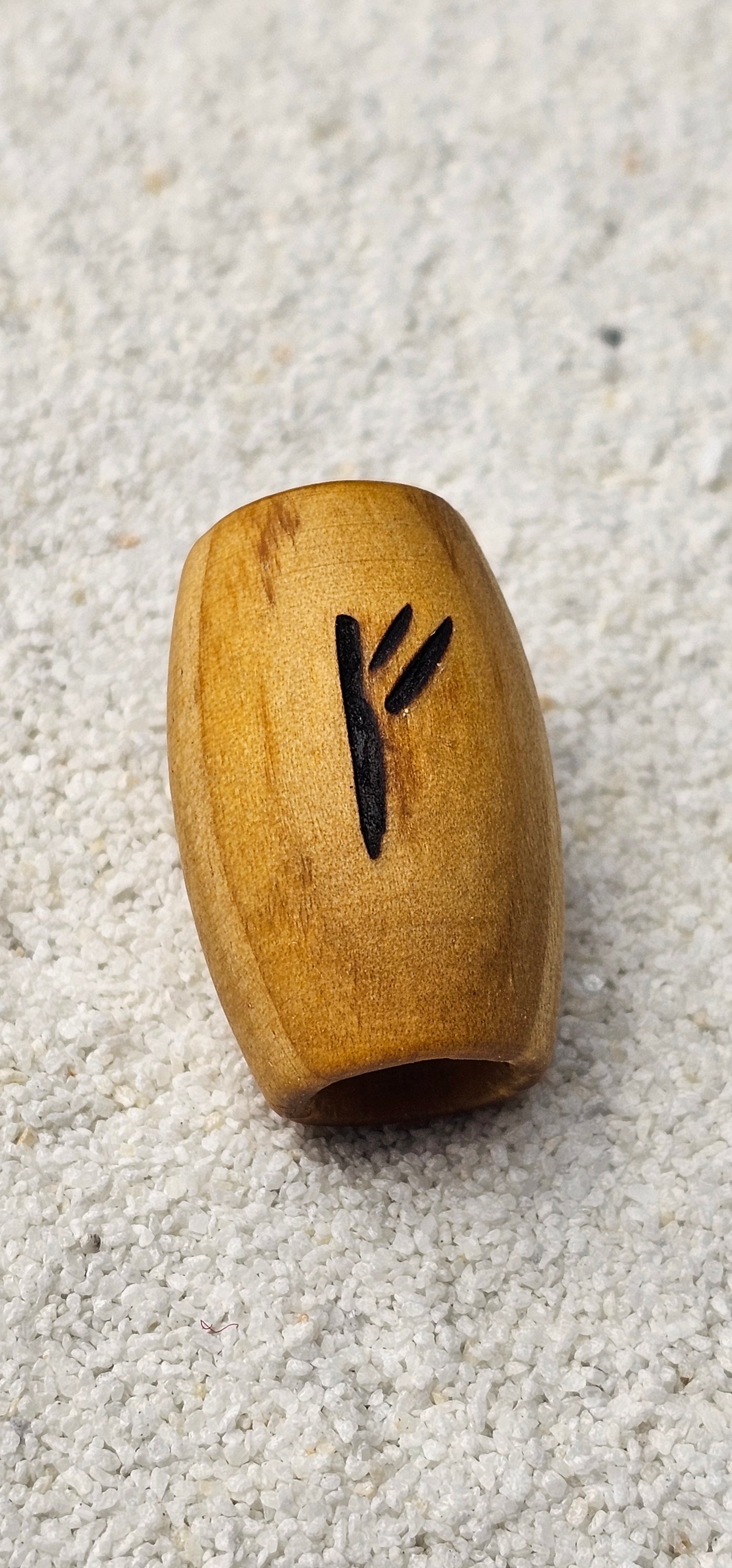 XXL BRANDRUNE FEHU - Riesige Holz Großlochperle Dreadschmuck / Dread Perle / Flecht Perle aus Kiefernholz mit eingebrannter Rune, glatt poliert