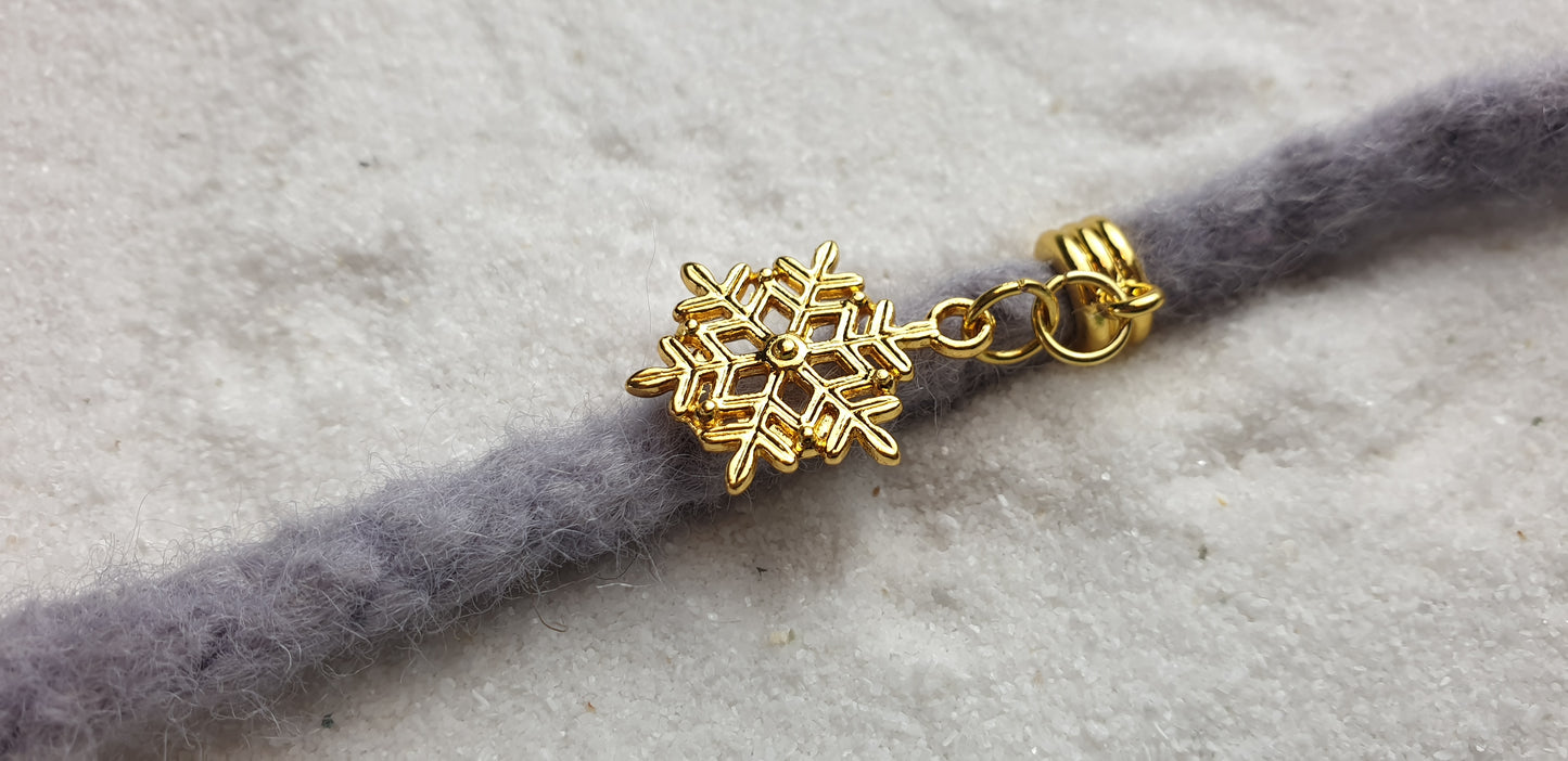 WINTERSCHMIED Metall Dreadschmuck / Dread Perle / Flecht Perle und Anhänger mit Schneeflocke