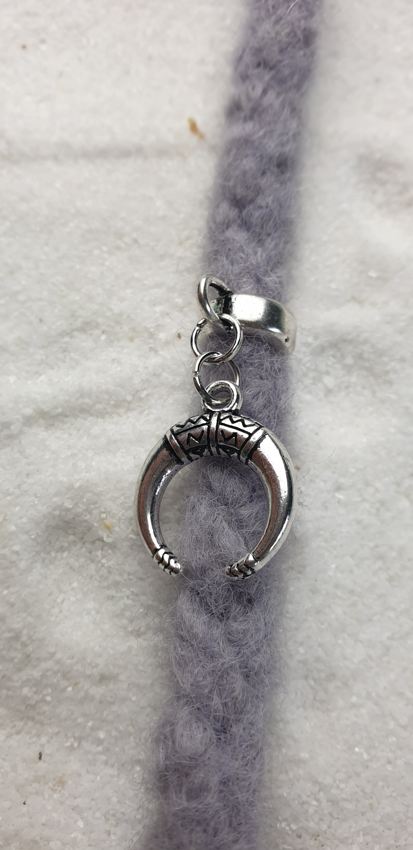 HORNED GODDESS Metall Dreadschmuck / Dread Charm / Flecht Perle mit Hörner Anhänger