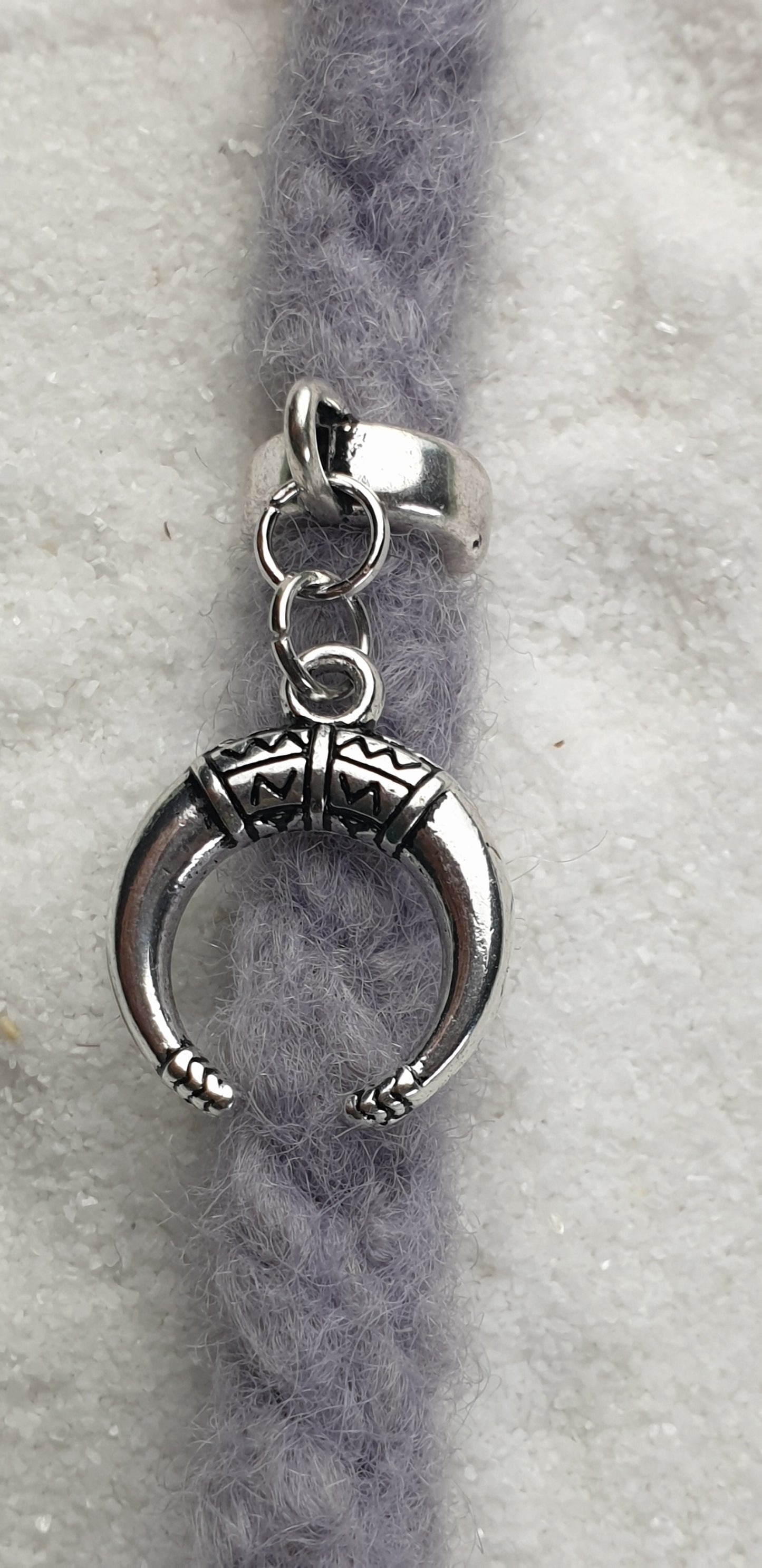 HORNED GODDESS Metall Dreadschmuck / Dread Charm / Flecht Perle mit Hörner Anhänger
