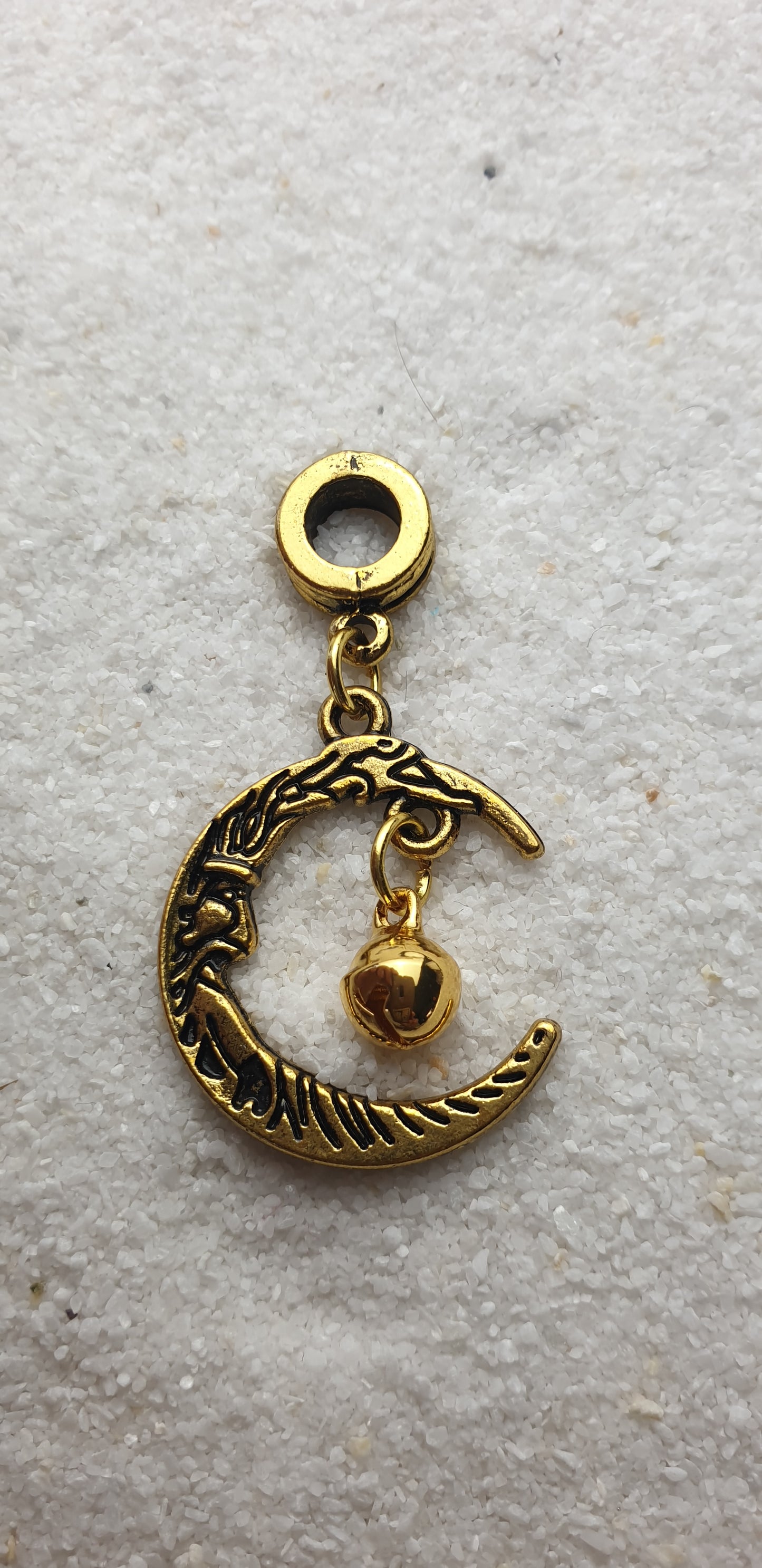 JINGLE MOON Metall Dreadschmuck / Dread Charm / Flecht Perle und Anhänger mit Mondgesicht und kleiner Glocke