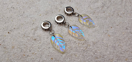 NYMPH Dread Charm / Dreadring /Dreadschmuck/ Flecht Perle mit schimmerndem blattförmigem Glas-Anhänger, einzeln oder als Set mit 3 Stück