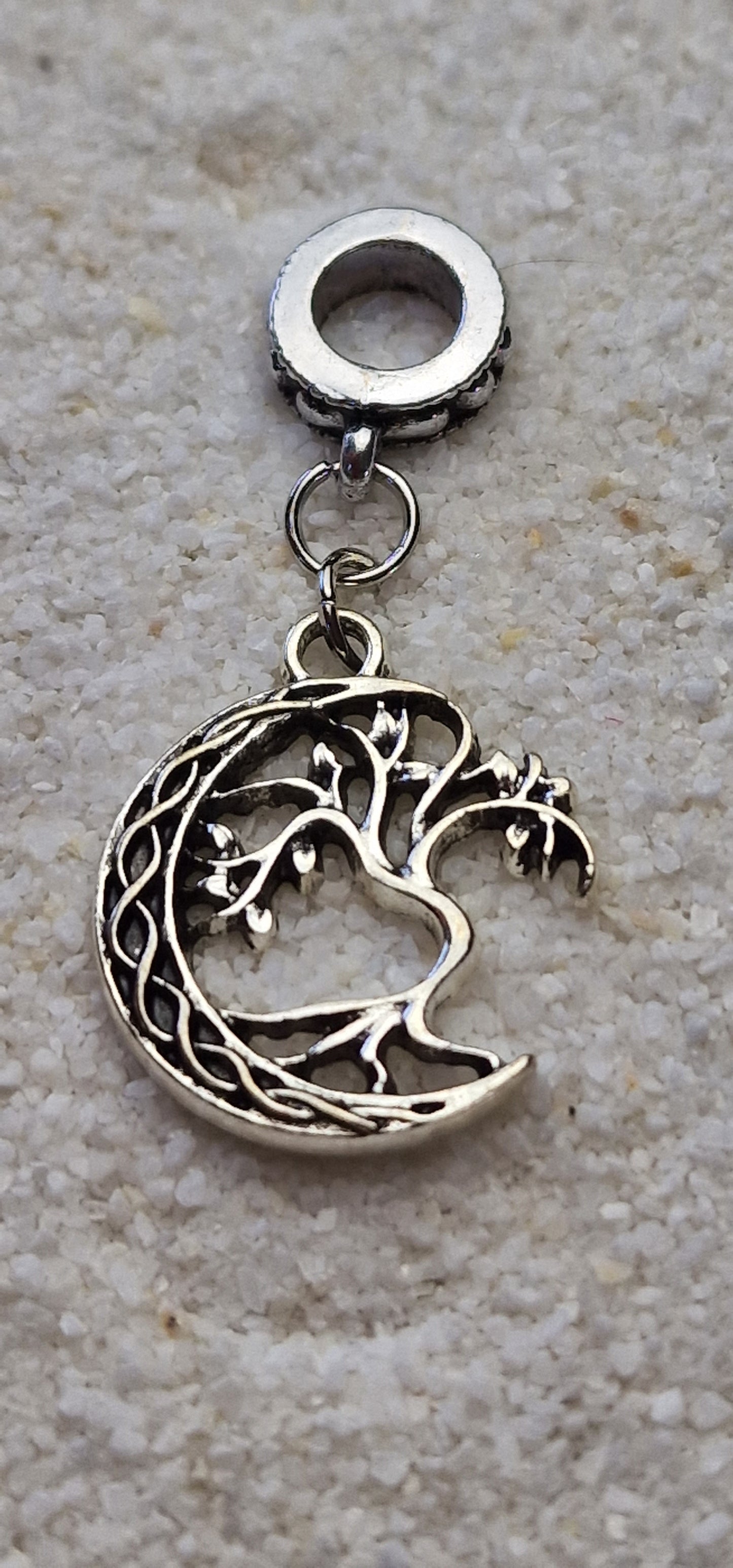 RAUHNACHT Metall Dreadschmuck / Dreadring / Dread Charm / Flecht Perle und Halbmond-Anhänger mit Tribal-Baum