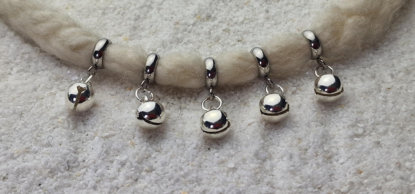 HELLS BELLS MINIATUR Metall Dreadschmuck / Dread Charm / Flecht Perle / kleiner Dreadring und winziges Glöckchen, einzeln oder im Set