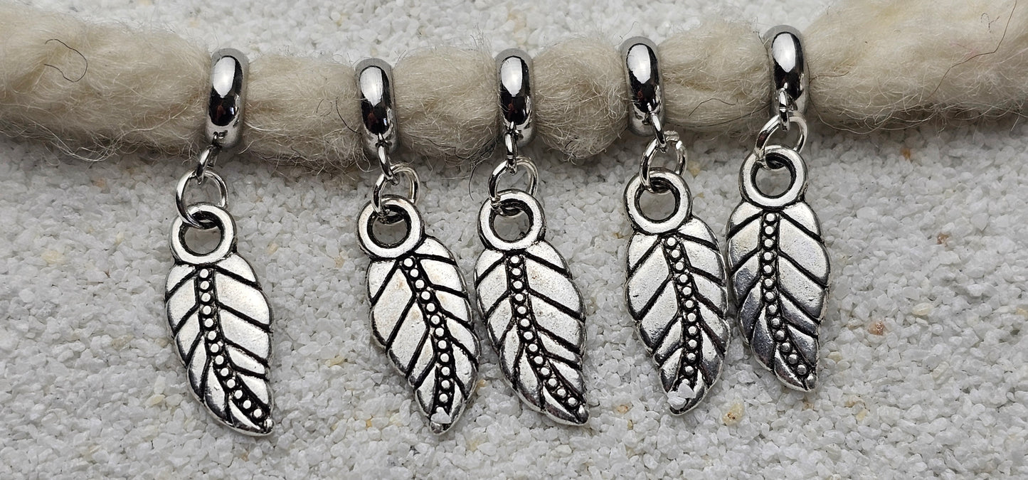 ALRAUNE Metall Dreadschmuck / Dread Charm / Flecht Perle / Dreadring mit Blättchen Anhänger, einzeln oder im Set