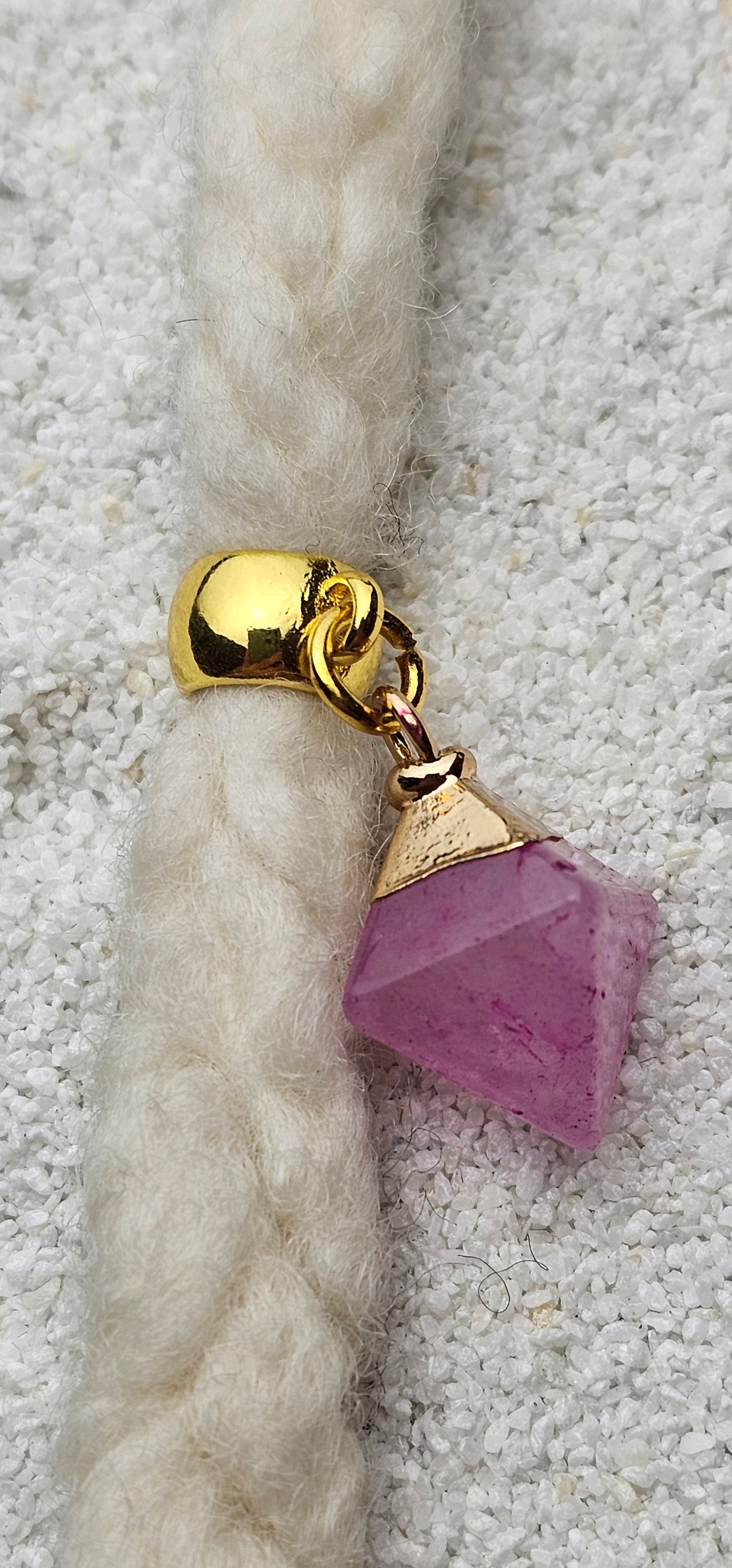 ROHSTEIN Dreadschmuck / Dread Charm / Flecht Perle mit unregelmäßigem Anhänger aus Naturstein