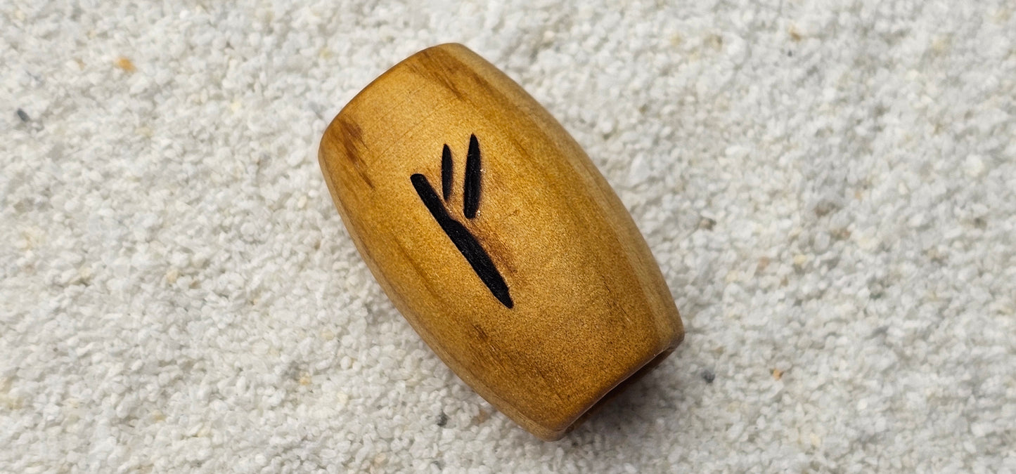 XXL BRANDRUNE FEHU - Riesige Holz Großlochperle Dreadschmuck / Dread Perle / Flecht Perle aus Kiefernholz mit eingebrannter Rune, glatt poliert