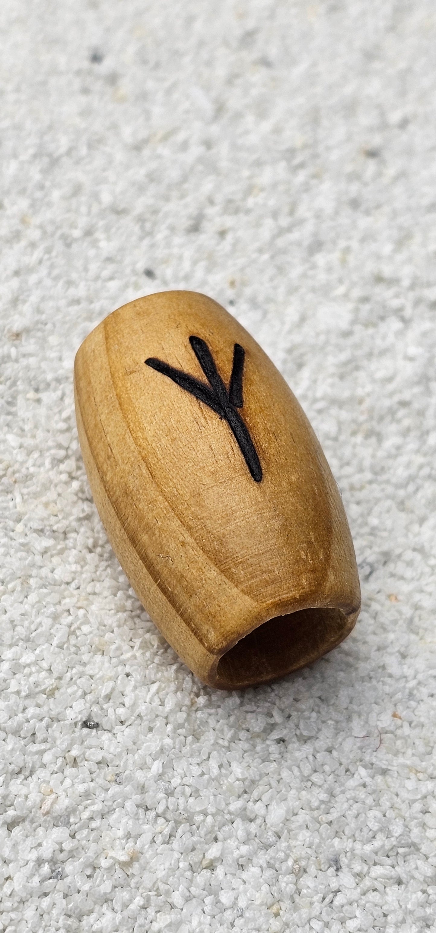 XXL BRANDRUNE ELHAZ - Riesige Holz Großlochperle Dreadschmuck / Dread Perle / Flecht Perle aus Kiefernholz mit eingebrannter Rune, glatt poliert
